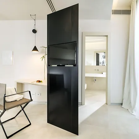 Duomo & Hotel 4*