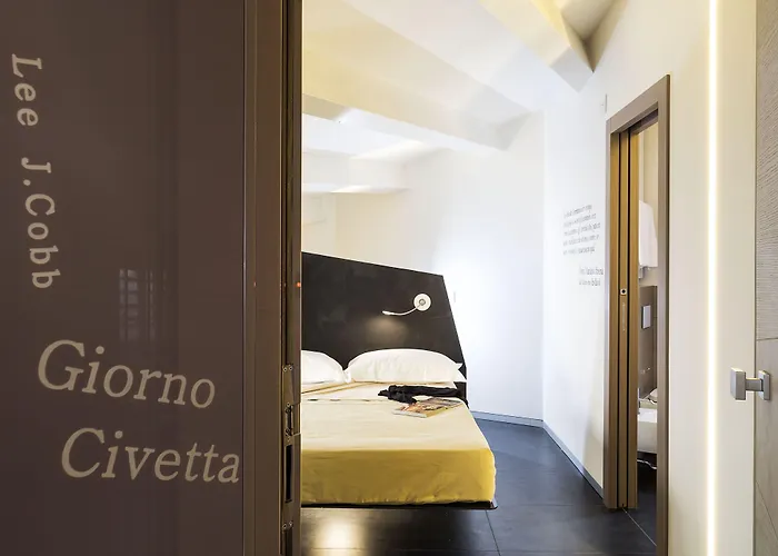 Duomo & Hotel 4*