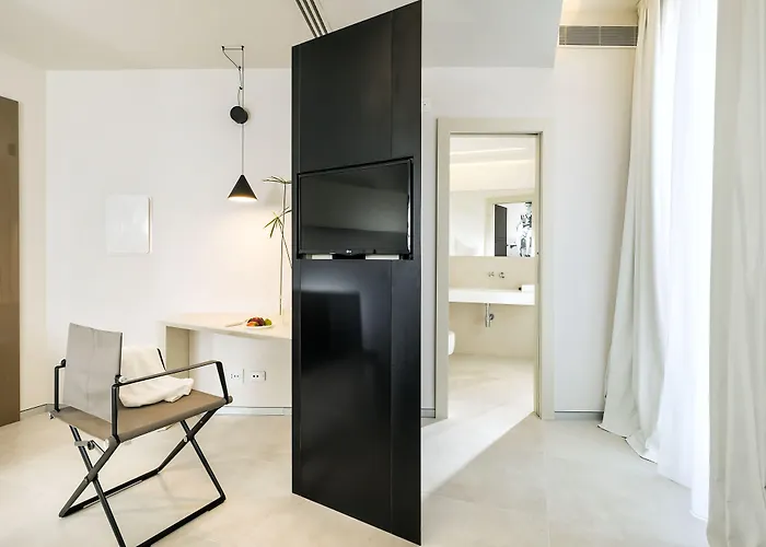 Duomo & Hotel 4*
