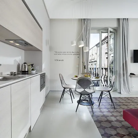 Duomo & Hotel 4*