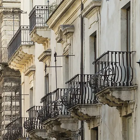 Duomo & Hotel Catania